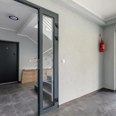 Pet Friendly Gorna 31 By Renters Διαμέρισμα